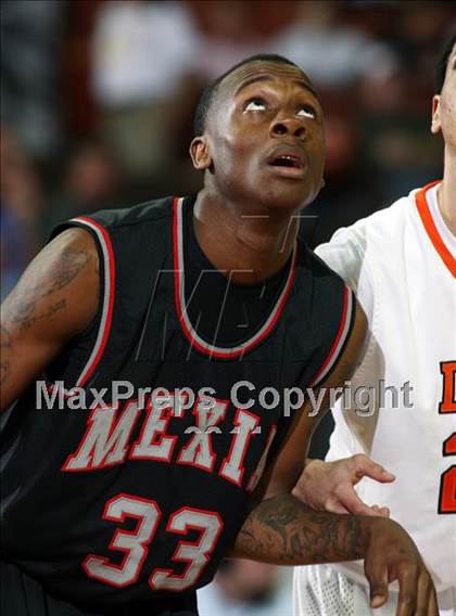 Thumbnail 2 in Burkburnett vs. Mexia (UIL 3A Semifinal) photogallery.