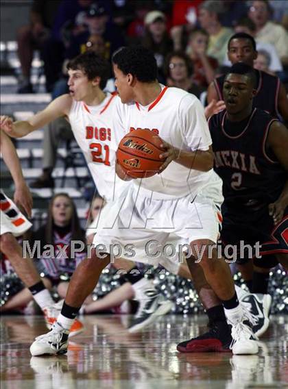 Thumbnail 3 in Burkburnett vs. Mexia (UIL 3A Semifinal) photogallery.