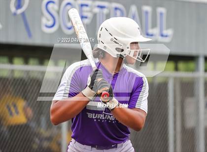 Thumbnail 3 in Benton vs Burlington (Xavier Varsity Classic) photogallery.