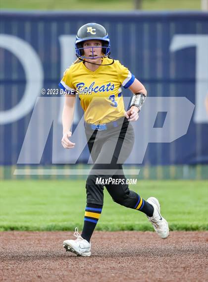 Thumbnail 3 in Benton vs Burlington (Xavier Varsity Classic) photogallery.
