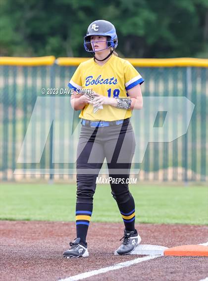 Thumbnail 3 in Benton vs Burlington (Xavier Varsity Classic) photogallery.