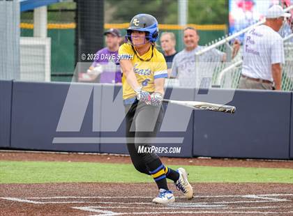 Thumbnail 3 in Benton vs Burlington (Xavier Varsity Classic) photogallery.