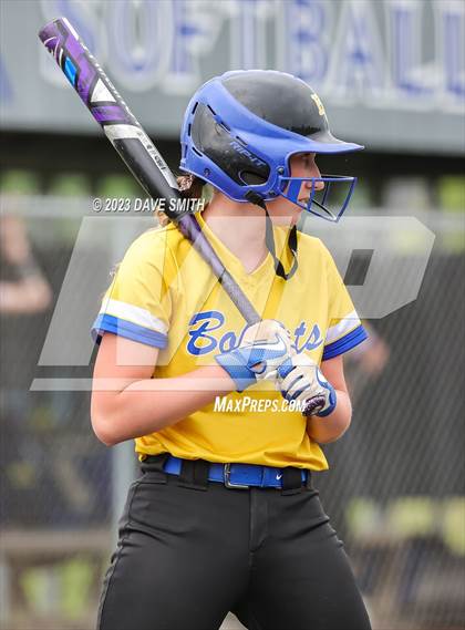 Thumbnail 1 in Benton vs Burlington (Xavier Varsity Classic) photogallery.