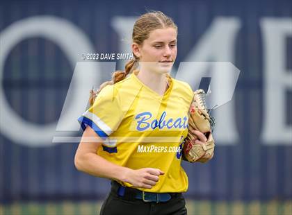 Thumbnail 1 in Benton vs Burlington (Xavier Varsity Classic) photogallery.