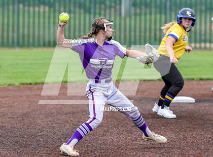 Thumbnail 3 in Benton vs Burlington (Xavier Varsity Classic) photogallery.