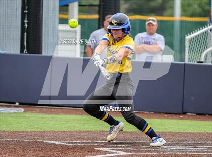 Thumbnail 3 in Benton vs Burlington (Xavier Varsity Classic) photogallery.