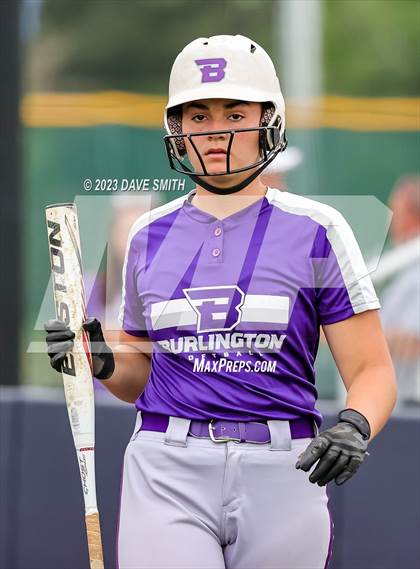 Thumbnail 2 in Benton vs Burlington (Xavier Varsity Classic) photogallery.