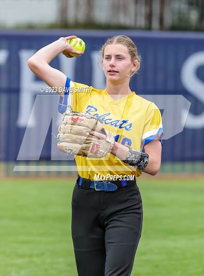 Thumbnail 1 in Benton vs Burlington (Xavier Varsity Classic) photogallery.