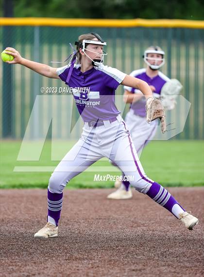 Thumbnail 1 in Benton vs Burlington (Xavier Varsity Classic) photogallery.
