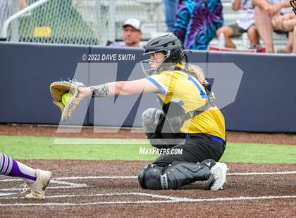 Thumbnail 3 in Benton vs Burlington (Xavier Varsity Classic) photogallery.