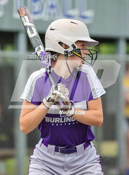 Thumbnail 2 in Benton vs Burlington (Xavier Varsity Classic) photogallery.