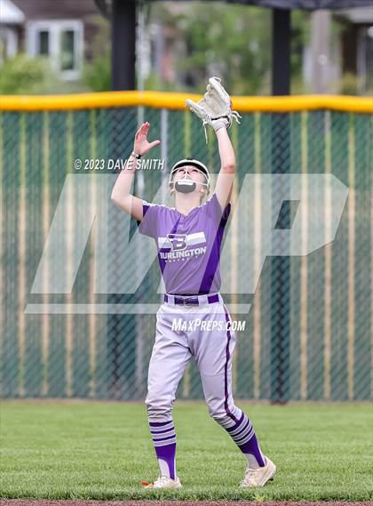 Thumbnail 1 in Benton vs Burlington (Xavier Varsity Classic) photogallery.
