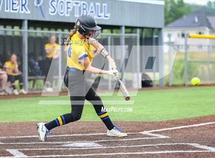 Thumbnail 3 in Benton vs Burlington (Xavier Varsity Classic) photogallery.