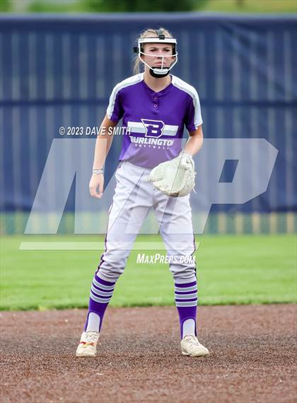 Thumbnail 1 in Benton vs Burlington (Xavier Varsity Classic) photogallery.