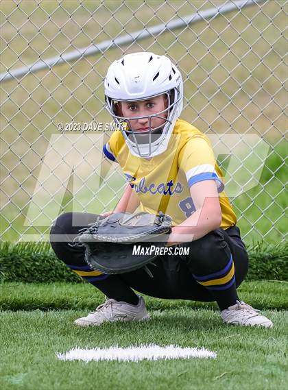 Thumbnail 1 in Benton vs Burlington (Xavier Varsity Classic) photogallery.