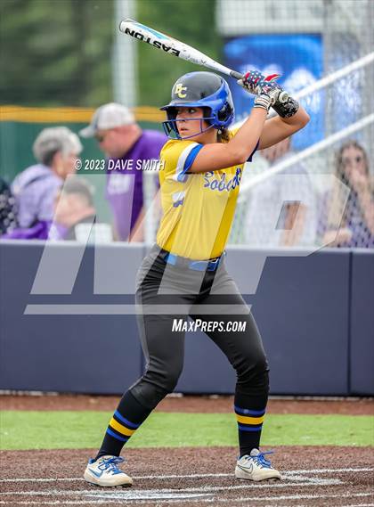Thumbnail 3 in Benton vs Burlington (Xavier Varsity Classic) photogallery.