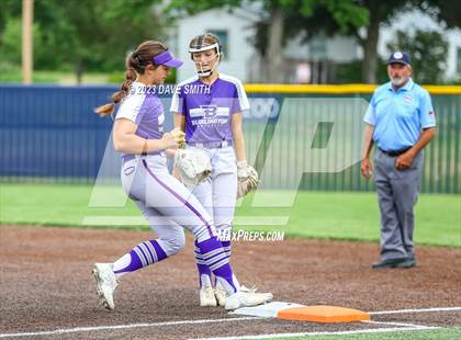 Thumbnail 1 in Benton vs Burlington (Xavier Varsity Classic) photogallery.
