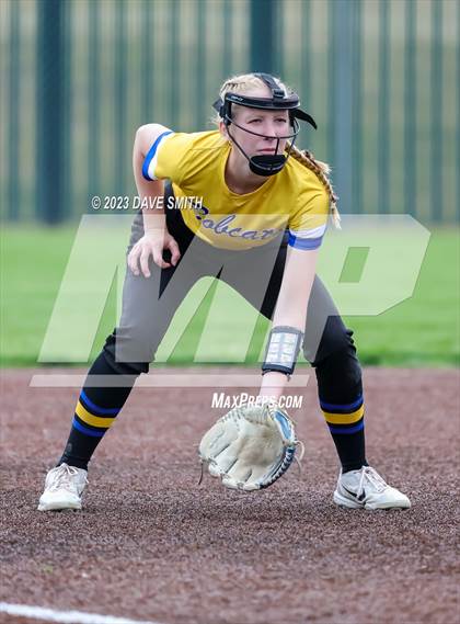Thumbnail 1 in Benton vs Burlington (Xavier Varsity Classic) photogallery.