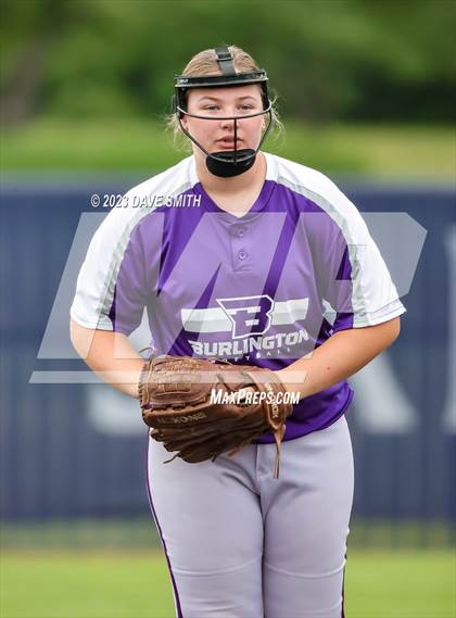 Thumbnail 1 in Benton vs Burlington (Xavier Varsity Classic) photogallery.