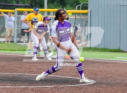 Thumbnail 1 in Benton vs Burlington (Xavier Varsity Classic) photogallery.
