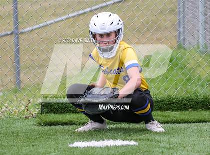 Thumbnail 2 in Benton vs Burlington (Xavier Varsity Classic) photogallery.