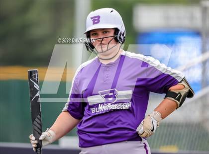 Thumbnail 2 in Benton vs Burlington (Xavier Varsity Classic) photogallery.