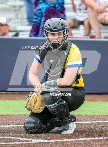 Thumbnail 2 in Benton vs Burlington (Xavier Varsity Classic) photogallery.