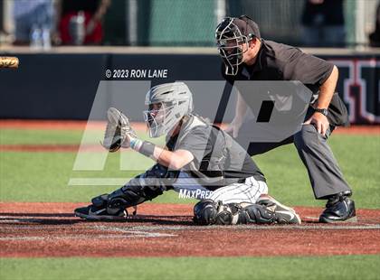 Thumbnail 3 in Mustang vs Yukon (OSSAA 6A Regional Final) photogallery.