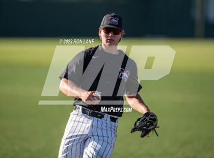 Thumbnail 2 in Mustang vs Yukon (OSSAA 6A Regional Final) photogallery.