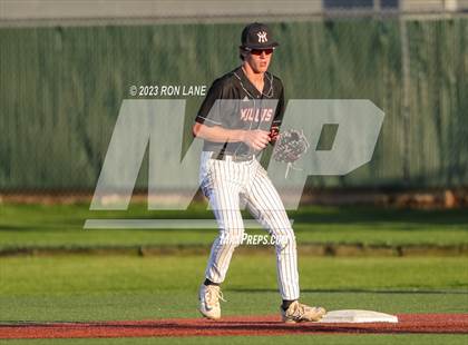 Thumbnail 3 in Mustang vs Yukon (OSSAA 6A Regional Final) photogallery.