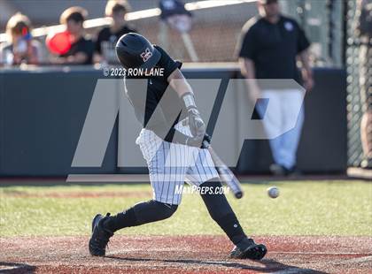 Thumbnail 2 in Mustang vs Yukon (OSSAA 6A Regional Final) photogallery.