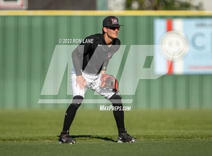 Thumbnail 1 in Mustang vs Yukon (OSSAA 6A Regional Final) photogallery.