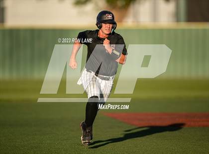 Thumbnail 3 in Mustang vs Yukon (OSSAA 6A Regional Final) photogallery.