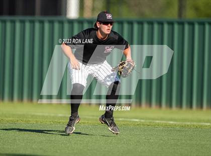 Thumbnail 2 in Mustang vs Yukon (OSSAA 6A Regional Final) photogallery.