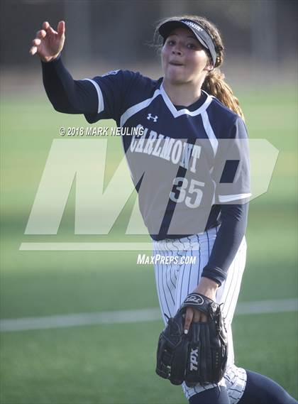 Thumbnail 1 in Carlmont @ Hillsdale photogallery.