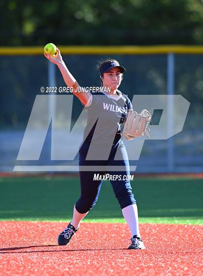 Thumbnail 3 in Redwood vs. Marin Catholic (CIF NCS MCAL Championship) photogallery.