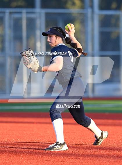 Thumbnail 3 in Redwood vs. Marin Catholic (CIF NCS MCAL Championship) photogallery.
