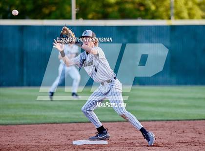 Thumbnail 3 in Twelve Bridges vs. Casa Roble (CIF SJS D4 Final) photogallery.