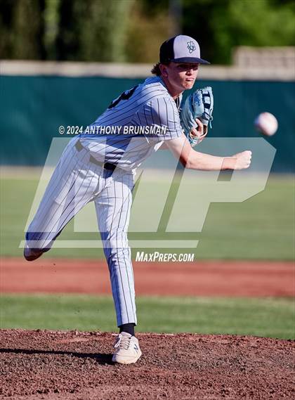Thumbnail 1 in Twelve Bridges vs. Casa Roble (CIF SJS D4 Final) photogallery.