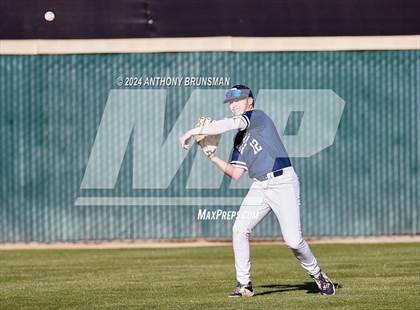 Thumbnail 2 in Twelve Bridges vs. Casa Roble (CIF SJS D4 Final) photogallery.