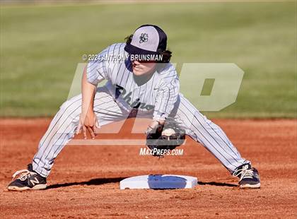 Thumbnail 3 in Twelve Bridges vs. Casa Roble (CIF SJS D4 Final) photogallery.