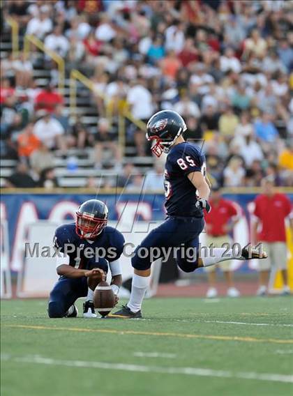 Thumbnail 1 in Lincoln vs. Pleasant Grove (Battle at the Capital) photogallery.