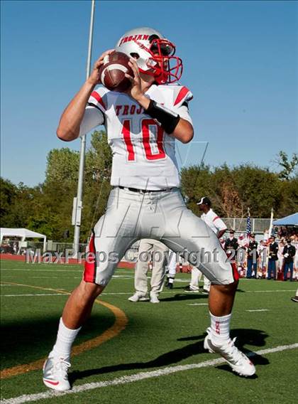 Thumbnail 2 in Lincoln vs. Pleasant Grove (Battle at the Capital) photogallery.