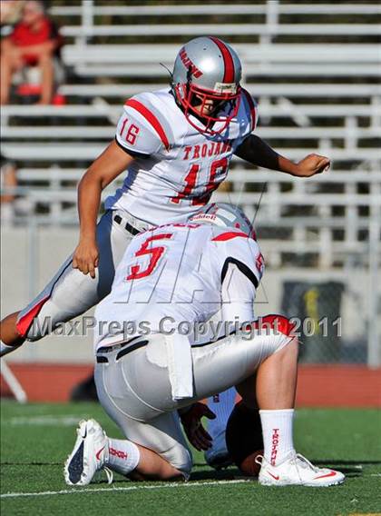 Thumbnail 2 in Lincoln vs. Pleasant Grove (Battle at the Capital) photogallery.