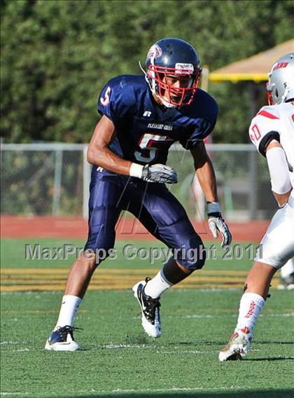 Thumbnail 1 in Lincoln vs. Pleasant Grove (Battle at the Capital) photogallery.