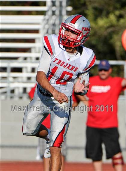 Thumbnail 3 in Lincoln vs. Pleasant Grove (Battle at the Capital) photogallery.
