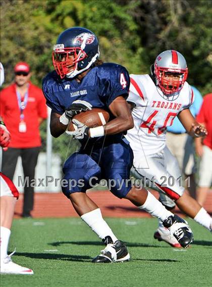 Thumbnail 3 in Lincoln vs. Pleasant Grove (Battle at the Capital) photogallery.