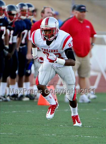 Thumbnail 1 in Lincoln vs. Pleasant Grove (Battle at the Capital) photogallery.