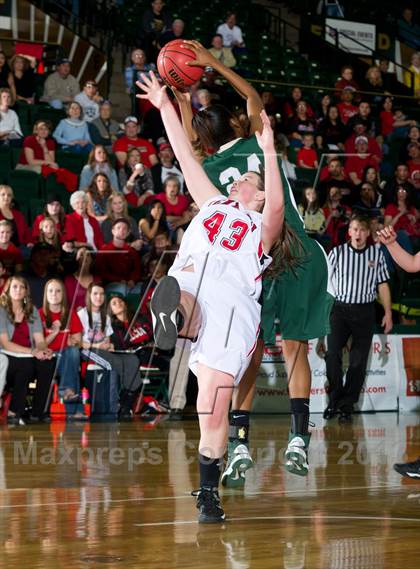 Thumbnail 3 in Centauri vs. Bishop Machebeuf (CHSAA 3A Great 8) photogallery.