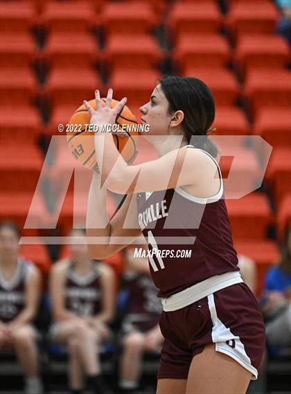Thumbnail 2 in Perryville vs Baptist Prep photogallery.